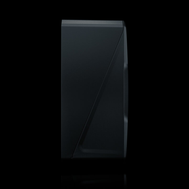 em-trak B200 5W SOTDMA Class B AIS Transceiver with Battery Backup and FLEXI-FIT Bracket (429-0007)