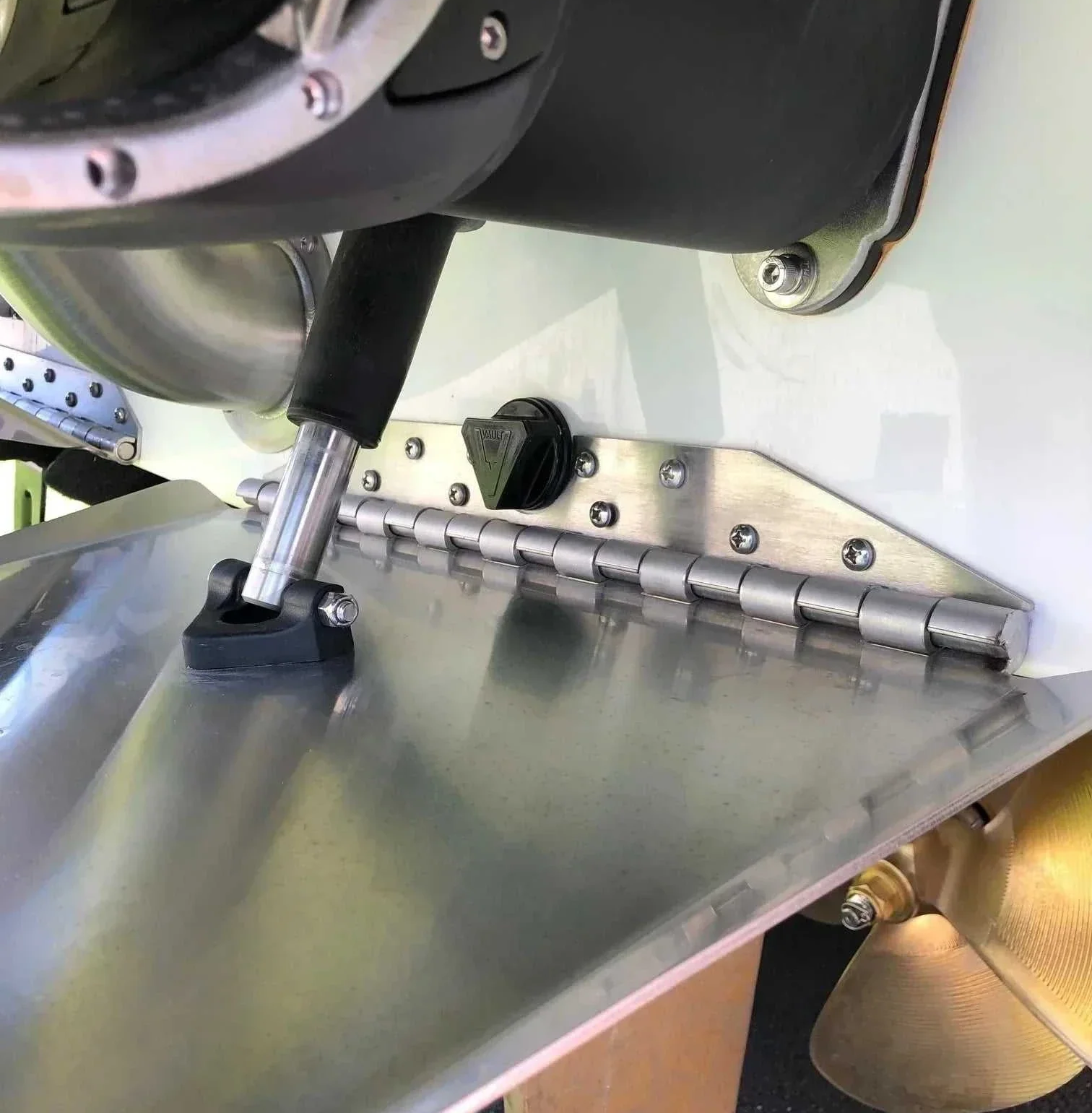 Seaview Vault Pro - Drain Plug & Garboard Assembly (SV101VP)