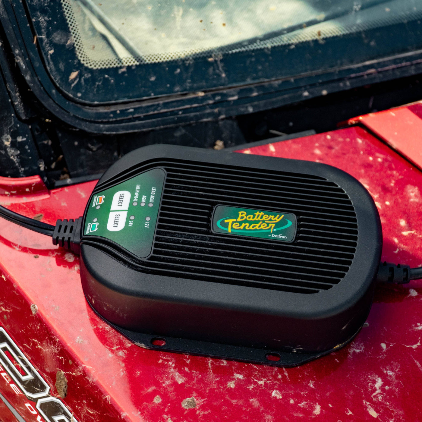 Battery Tender 12V/24V 5/2.5 Amp Weather Resistant Battery Charger (022-0258-DL-WH)